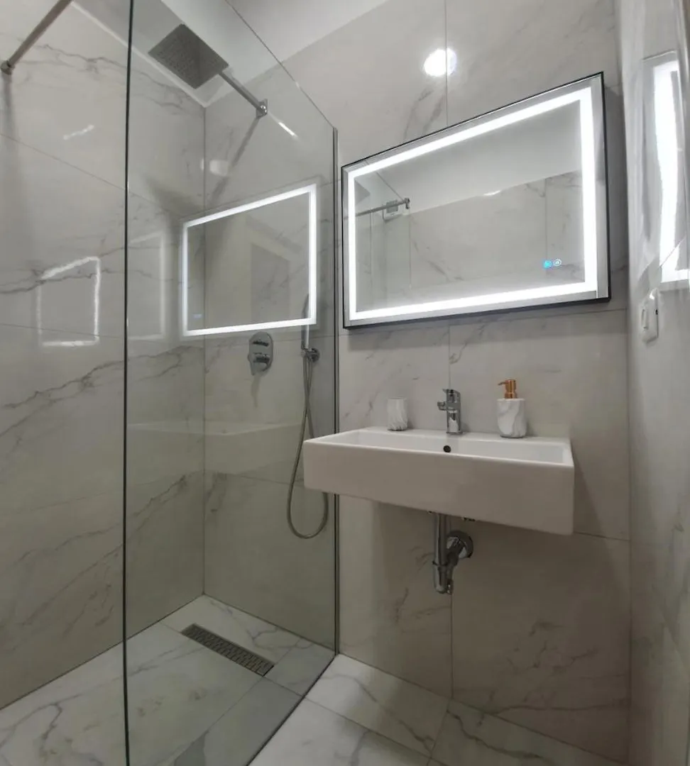 Azuro Villa Vlore